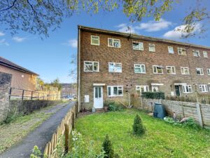 Camelot Close, Andover, SP10